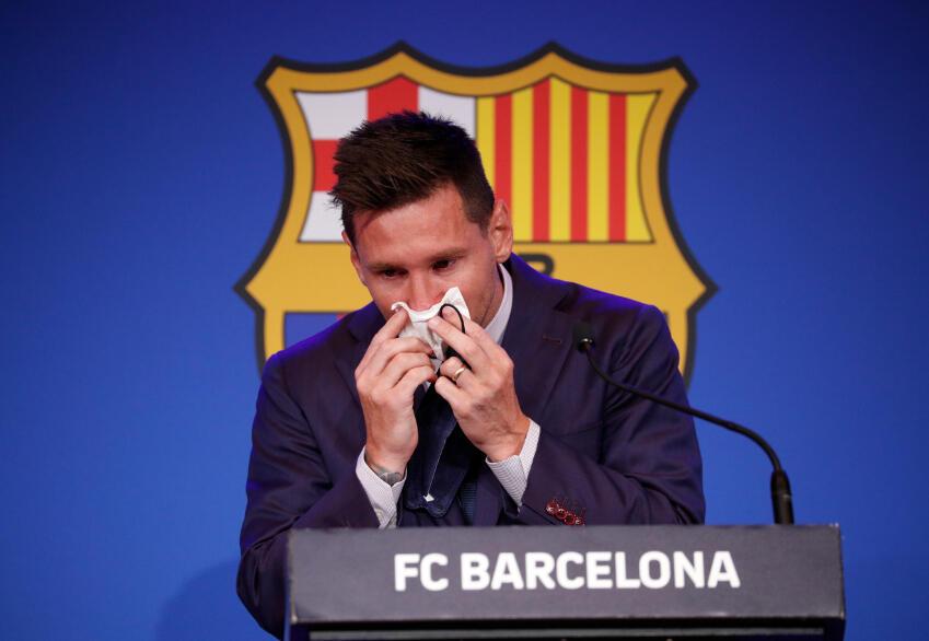 Messi gözyaşlarına hakim olamadı... Barcelona'ya veda ediyor
