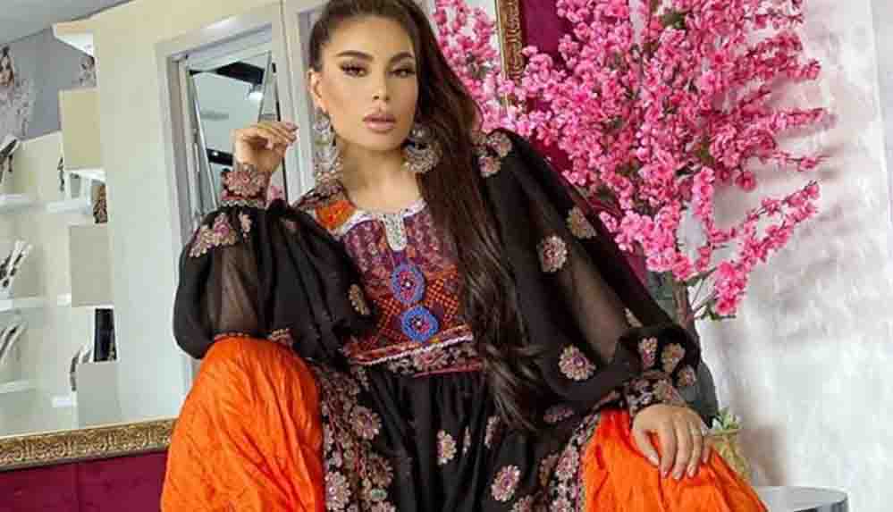 Afganistan'dan kaçan şarkıcı Aryana Sayeed, ülkesindeki kadınlara seslendi: Vazgeçmeyin