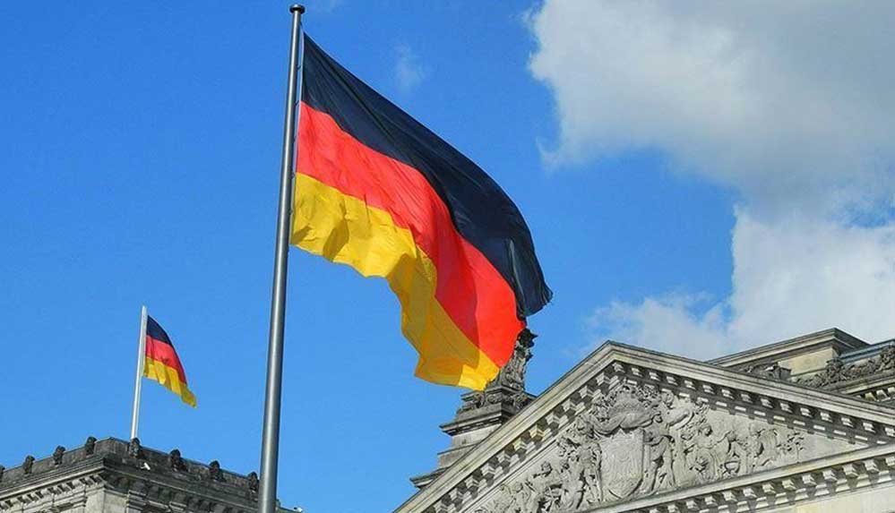 Almanya,-Afganistan'daki-yerel-personelin-tahliyesi-için-Taliban'la-doğrudan-müzakere-yürütecek