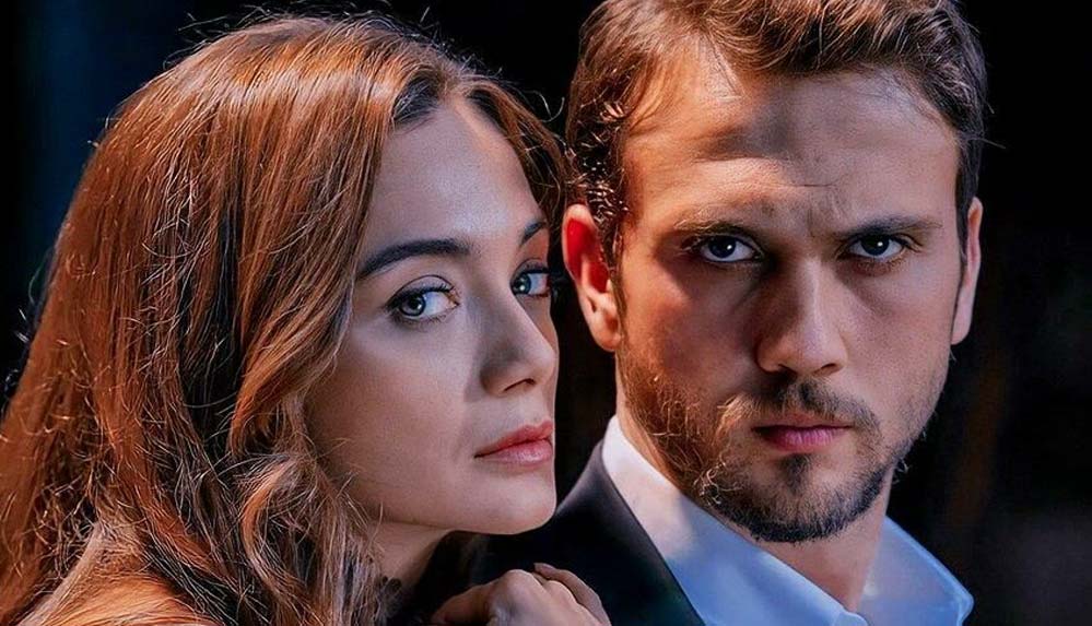 Damla Sönmez'den Aras Bulut İynemli açıklaması: Birliktelik var mı? 4 Aras-Bulut-İynemli-ile-Damla-Sönmez-aşk-mı-yaşıyor--O-iddialara-açıklama-geldi!