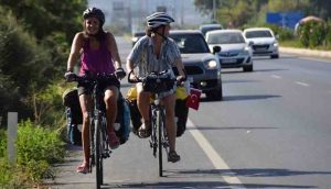 Avusturya’dan bisiklete yola çıkan 3 kadın bir ayda Türkiye'ye ulaştı: "Güçlü olduğumuzu göstermek istedik"