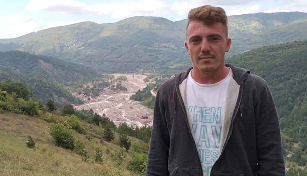 Babaçay köyündeki selde 4 kişiyi kurtaran gencin ailesiyle sel sularına kapıldığı belirlendi