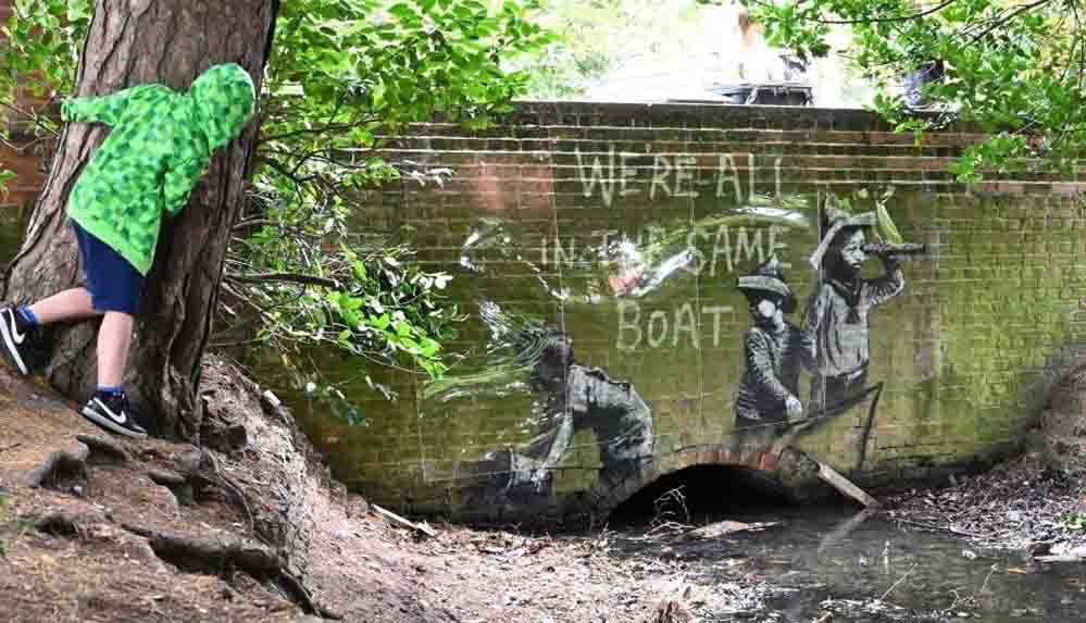 Banksy, Doğu Anglia'daki eserlerin kendisine ait olduğunu doğruladı