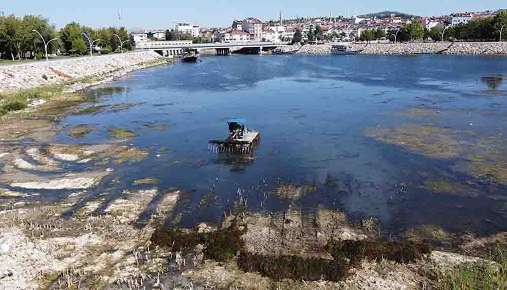 Beyşehir Gölü kuraklığın etkisinde