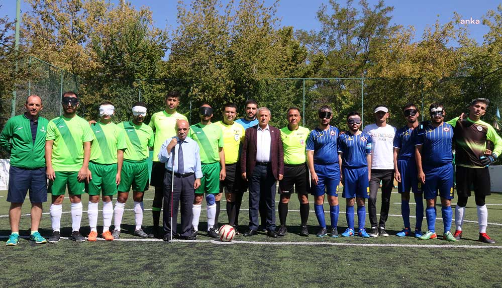 Çankaya Beledi̇yesi Görme Engelliler futbol takımı derbinin galibi oldu 4 Çankaya-Beledi̇yesi-Görme-Engelliler-futbol-takımı-derbinin-galibi-oldu
