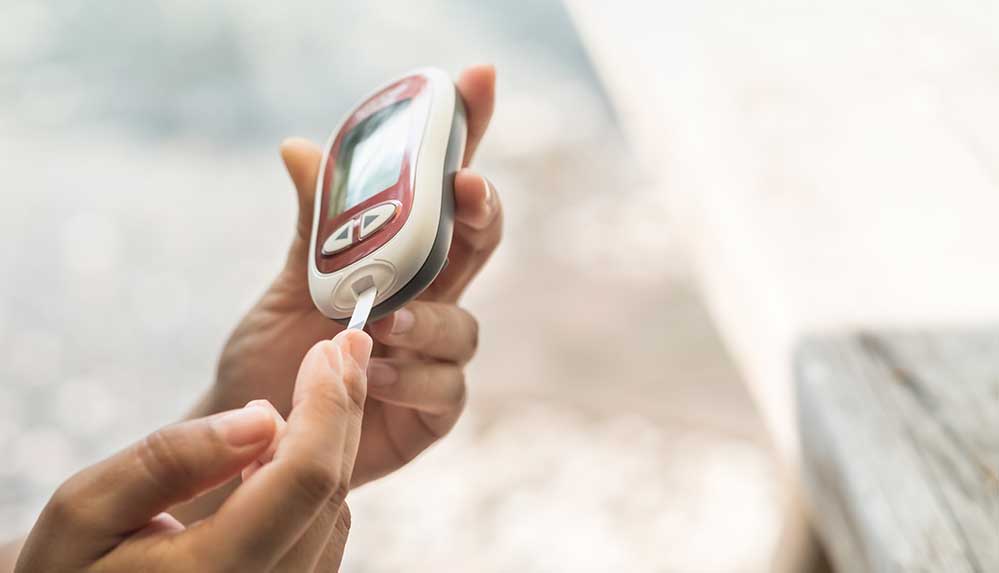 DİYABET-KANSER-RİSKİNİ-ARTIRIYOR!