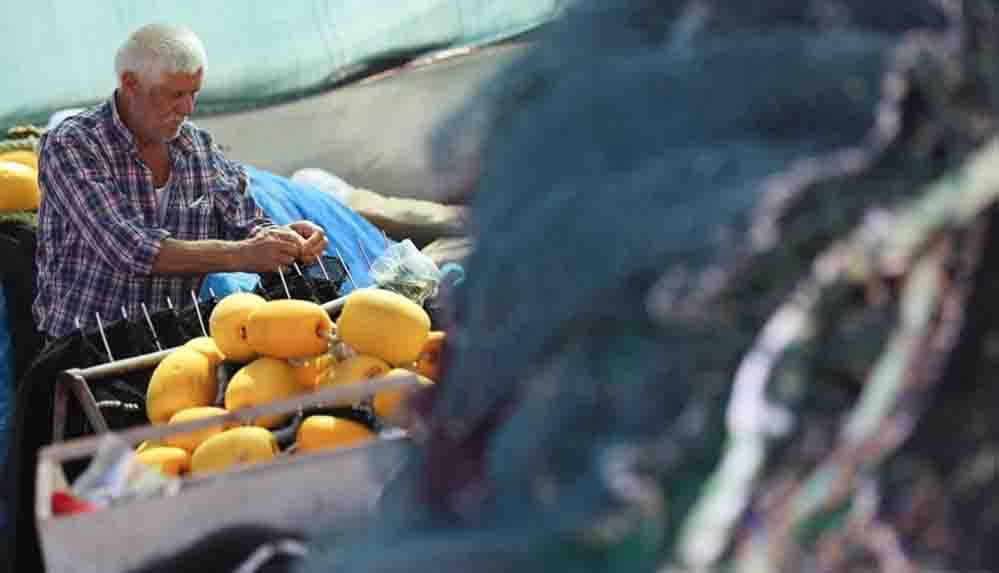 Egeli balıkçılar yeni sezona hazırlanıyor