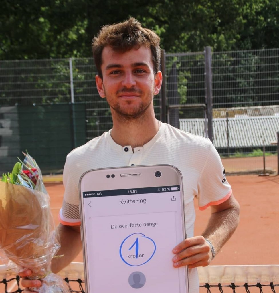 Milli tenisçi Ergi Kırkın M15 Vejle Turnuvası'nda şampiyon oldu