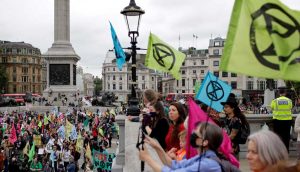 İngiltere'de çevreci gruplar eylem yaptı