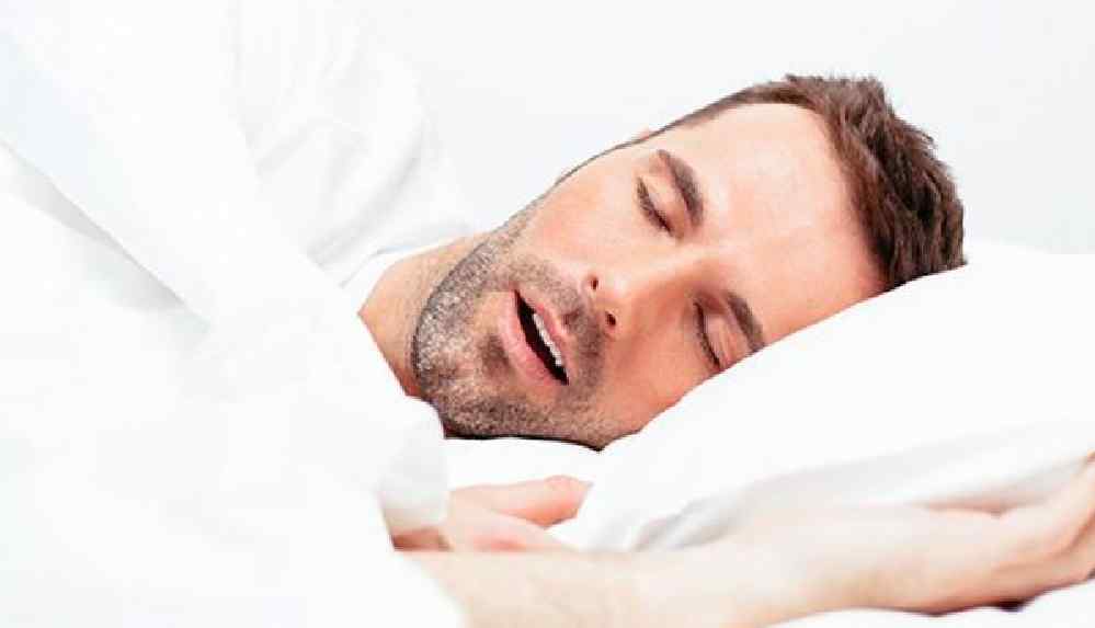 Gece horlamalarının sebebi uyku apnesi sendromu olabilir
