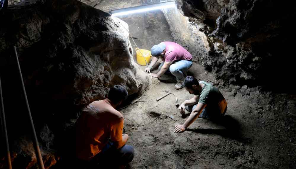 Gedikkaya Mağarası'ndaki kurtarma kazısı binlerce yıl öncesine ışık tutuyor