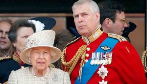Taciz iddiaları ile suçlanan Prens Andrew kraliyet unvanlarını kaybetti