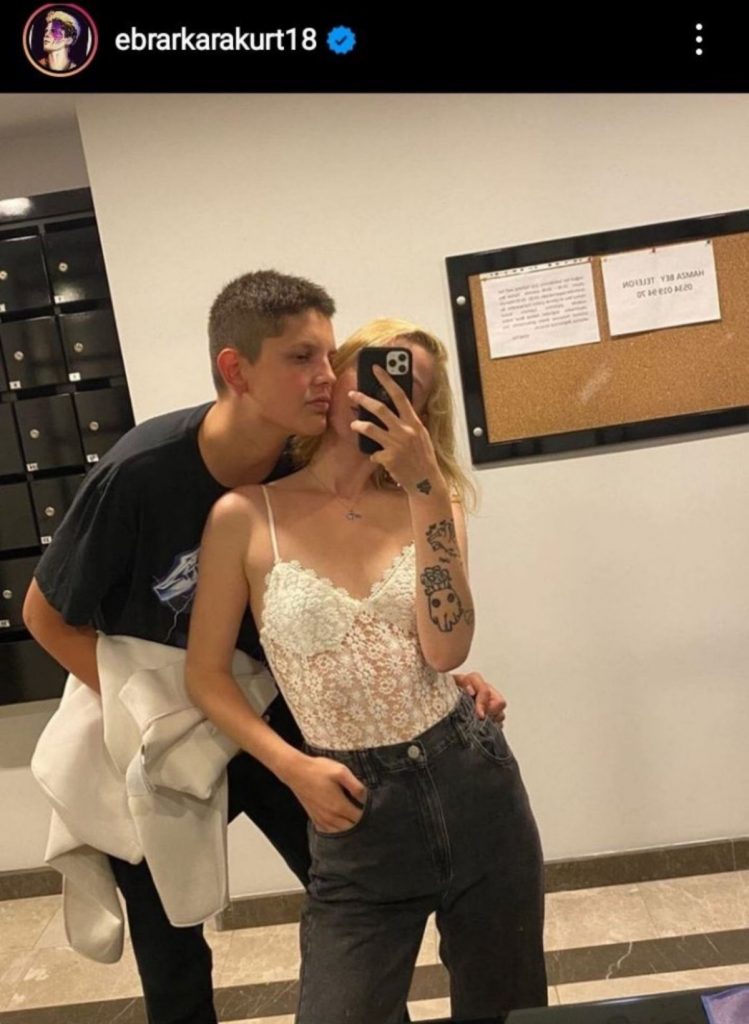 Kadın Voleybol Takımı'nın yıldızı Ebrar Karakurt'un kız arkadaşıyla yaptığı paylaşıma destek mesajı yağdı