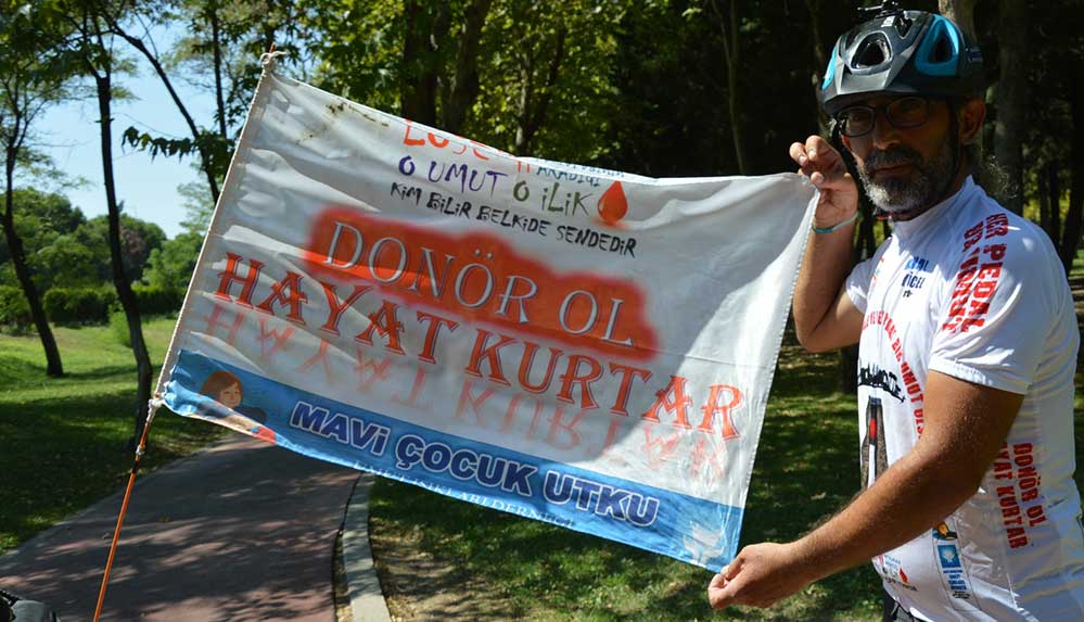 Kök-hücre-bağışına-dikkati-çekmek-için-Adana'dan-yola-çıkan-bisikletli-Manisa'ya-ulaştı