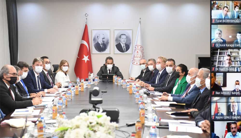MEB,-İstanbul-İl-Değerlendirme-Toplantısı'nda-yüz-yüze-eğitime-hazırlıklar-ele-alındı