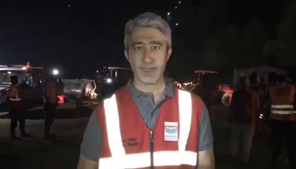 Marmaris-Belediye-Başkanı-Oktay--Delikyol'da-alevlerle-mücadele-vatandaşa-kaldı