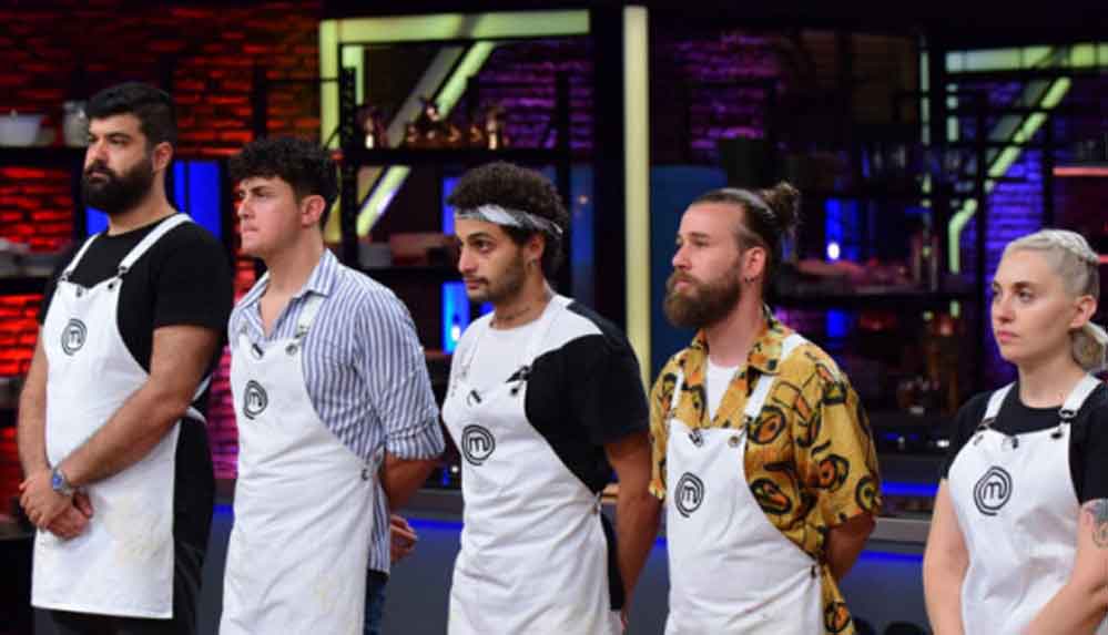 MasterChef Türkiye 2021 kadrosuna giren 9. yarışmacı belli oldu! İşte önlüğü alan isim... 5 MasterChef-Türkiye-2021-kadrosuna-giren-9.-yarışmacı-belli-oldu!-İşte-önlüğü-alan-isim...