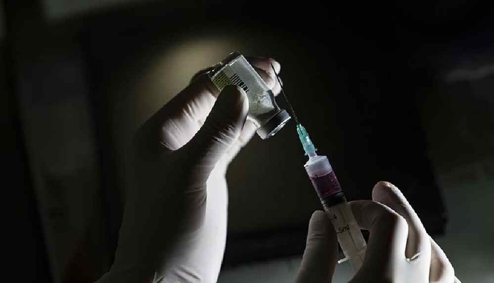 Moderna, aşısının tam aşılamadan 6 ay sonra koruyuculuğunu yüzde 93 sürdürdüğünü duyurdu