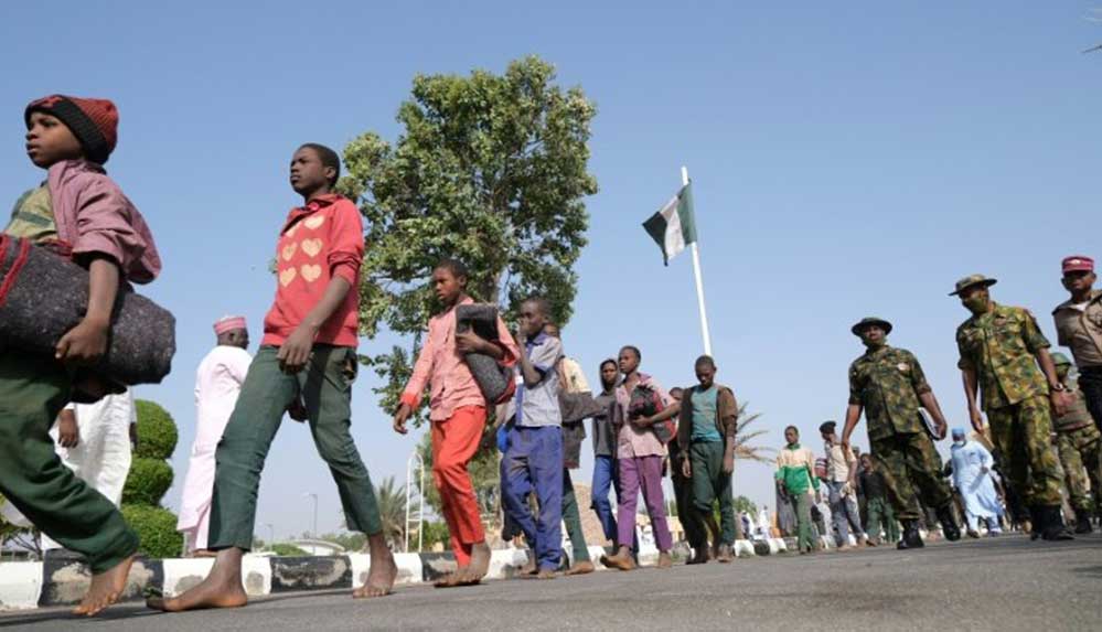 Nijerya'da 11 çocuk silahlı çete kamplarından kaçmayı başardı