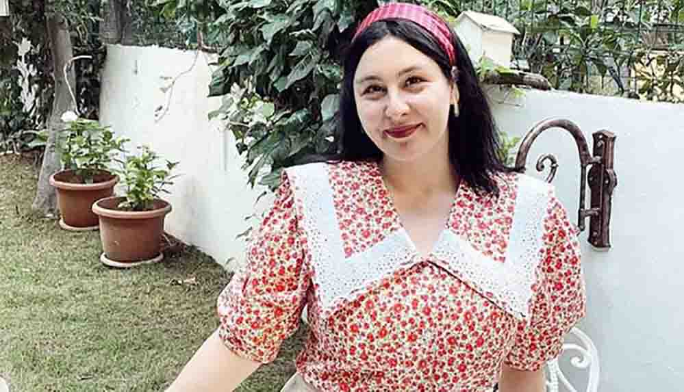 Oyuncu Yasemin Sakallıoğlu sahne gelirini sel felaketi için bağışladı