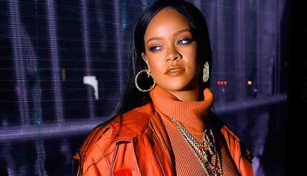 Rihanna dünyanın en zengin kadın müzisyeni oldu!