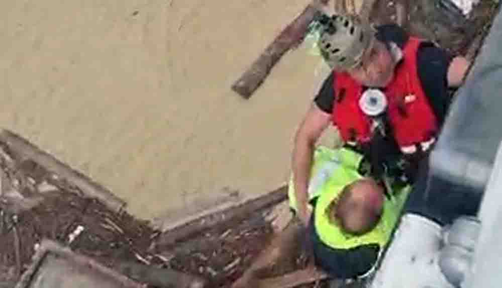 Sinop'taki sel baskınında mahsur kalan 9 kişi helikopterle tahliye edildi