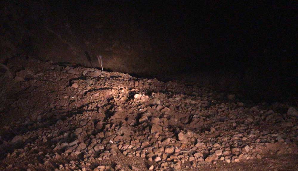 Sivas'ta-şiddetli-yağışta-bazı-köy-yolları-çamur-yığını-nedeniyle-kapandı