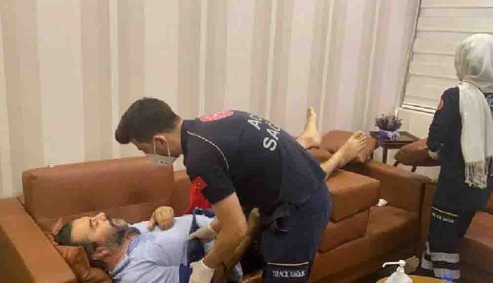 Spor yorumcusu Emre Bol canlı yayında kalp krizi geçirdi