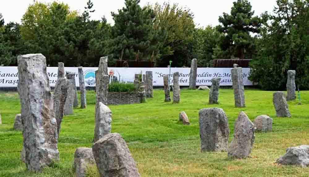 Tarihi mezarlıkta Selçuklu dönemine ait olduğu değerlendirilen mezar odası bulundu