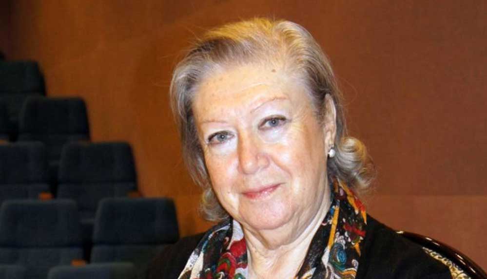 Türk-Sanat-Müziği-geleneğinin-önemli-ve-başarılı-isimlerinden-86-yaşındaki-İnci-Çayırlı,-hayatını-kaybetti.