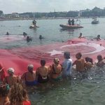 Türk-bayrağı-ve-Atatürk-posteriyle-Zafer-Dalışı-yaptılar