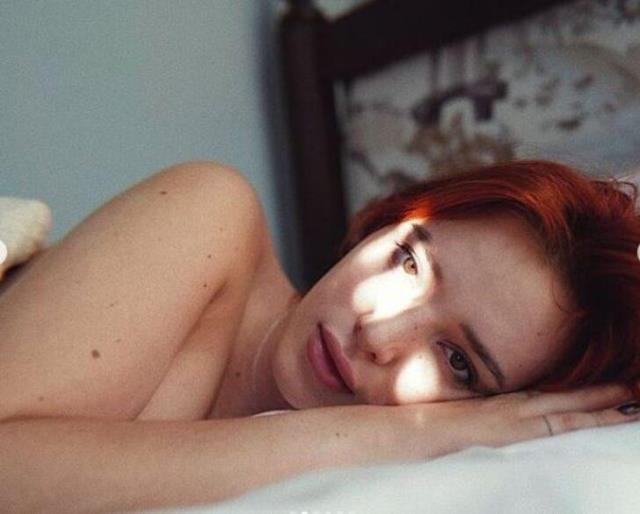 Nişanlısı, Bella Thorne'un yataktaki çırılçıplak pozlarını paylaştı