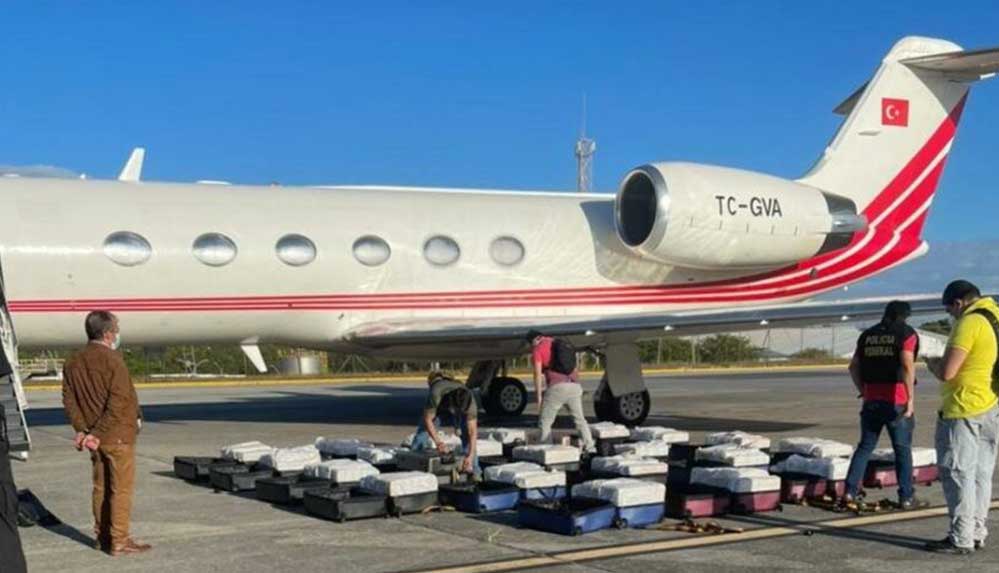 Kokain dolu Türk uçağının pilotu serbest bırakıldı