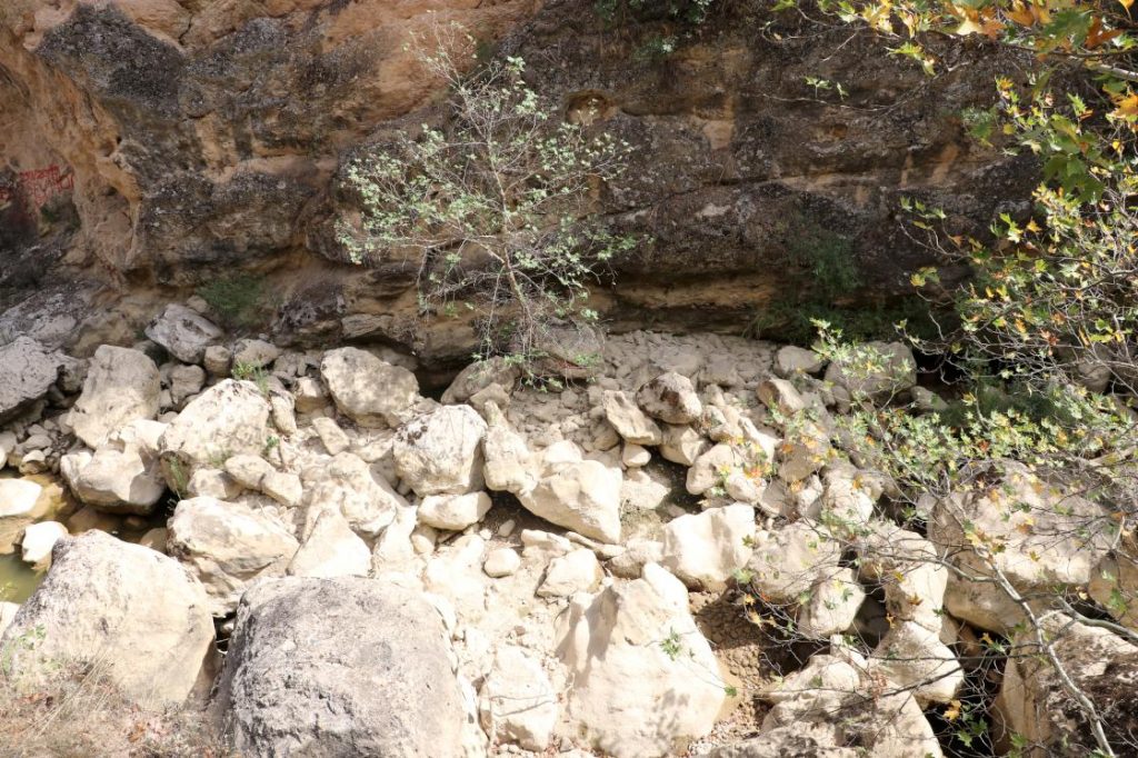 Büyük Menderes Nehri üzerindeki Kısık Kanyonunda sular çekildi 4 Büyük Menderes Nehri üzerindeki Kısık Kanyonunda sular çekildi
