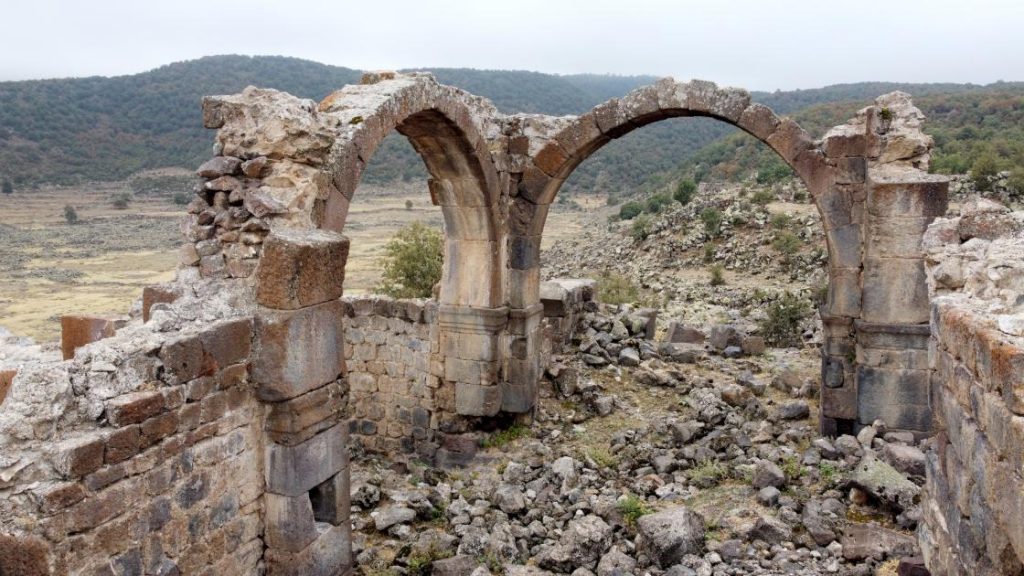 İç Anadolu'nun 'Efes'i olmaya aday Mokissos'ta kazılar başladı 3 İç Anadolu'nun 'Efes'i olmaya aday Mokissos'ta kazılar başladı