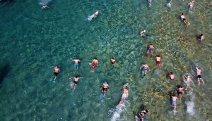 Van Gölü'nde düzenlenen "Adır Adası'nda Yüzme Festivali" ilgi gördü
