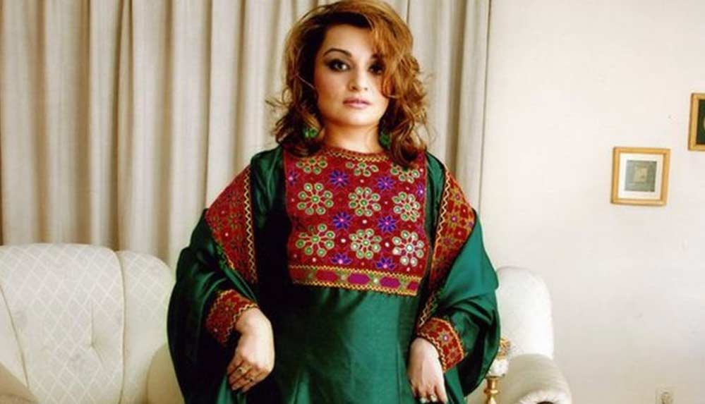 Afgan kadınlar Taliban'a karşı #KıyafetimeDokunma kampanyası başlattı 5 Afgan-kadınlar-Taliban'a-karşı-#KıyafetimeDokunma-kampanyası-başlattı