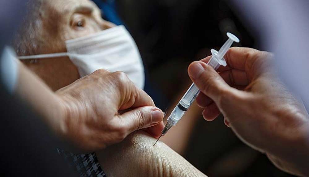 Araştırma: Kovid-19 aşısı olmayanların hastalanma riski 4,5, ölüm riski 11 kat yüksek
