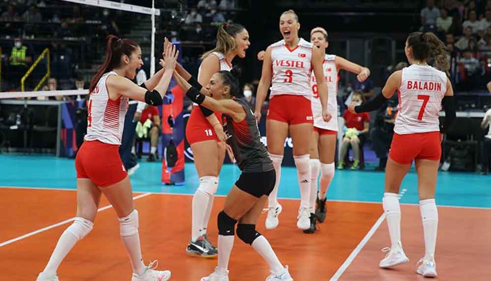 Avrupa-Şampiyonası--Türkiye-yarı-finalde-Sırbistan’a-3-1-yenildi