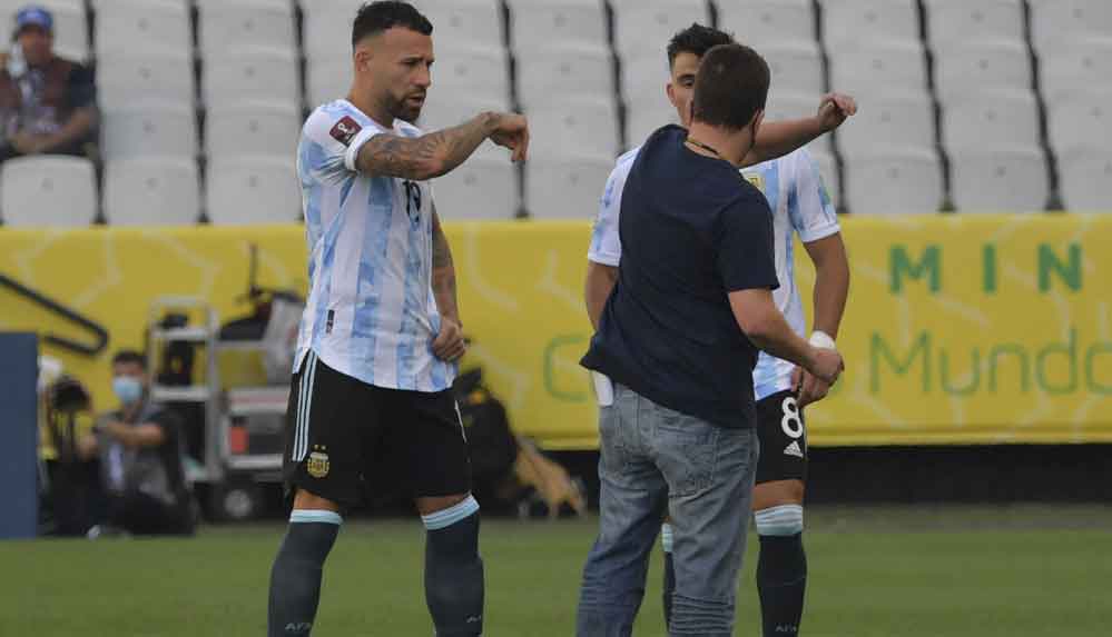 Brezilya-Arjantin maçında tarihi 'sınır dışı' krizi! Arjantin sahayı terketti!