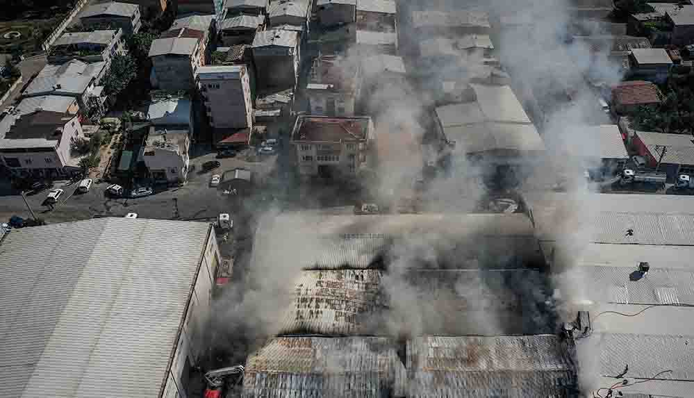 Bursa'da tekstil atölyesinde çıkan yangın kontrol altına alındı