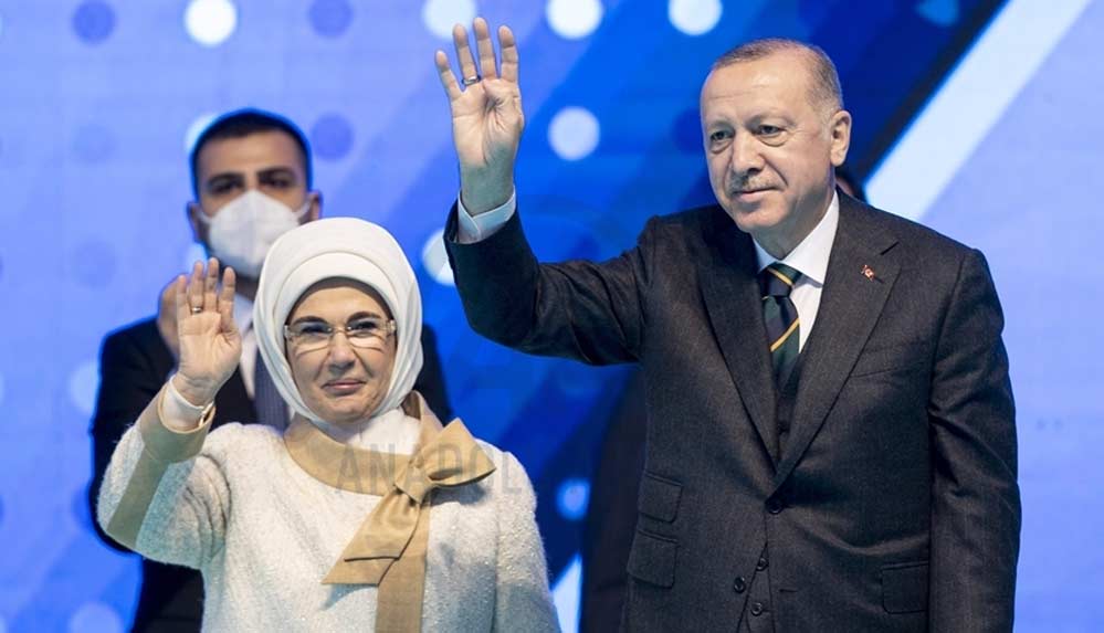 Cumhurbaşkanı Erdoğan: Eşimle şiir gibi bir yaşamımız var