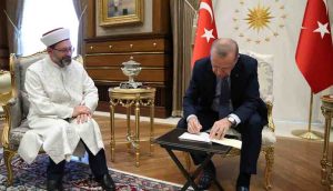 Cumhuriyet yazarı Balbay, Diyanet koridorlarında konuşulanları yazdı: Erdoğan ve Ali Erbaş...