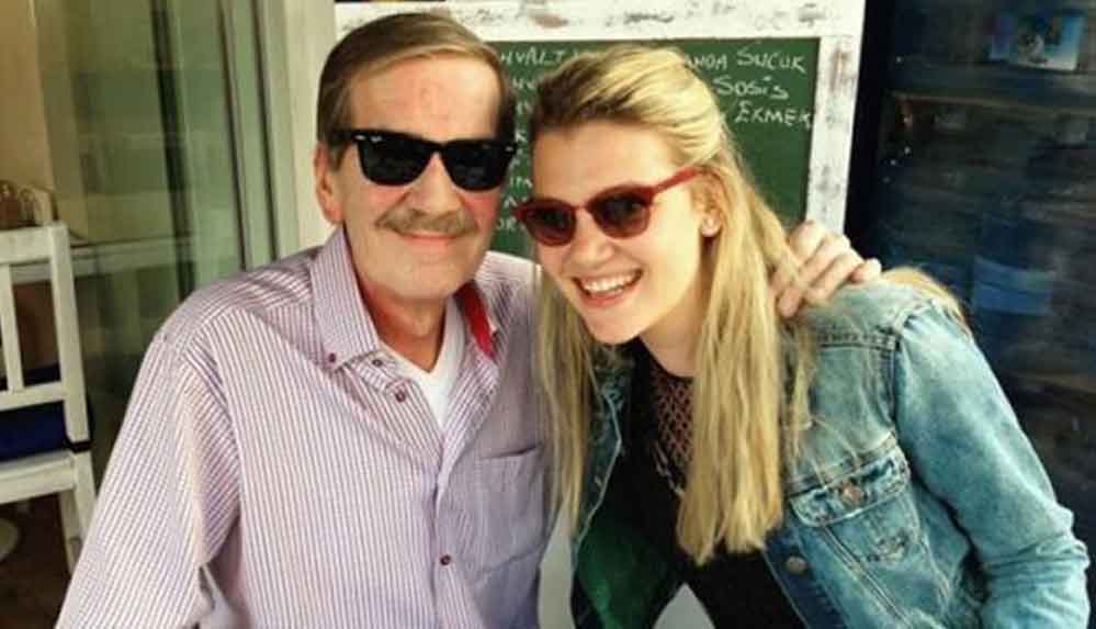 Derya-Şensoy'dan-Ferhan-Şensoy-için-duygulandıran-paylaşım--Bir-gün-gene-gelecek