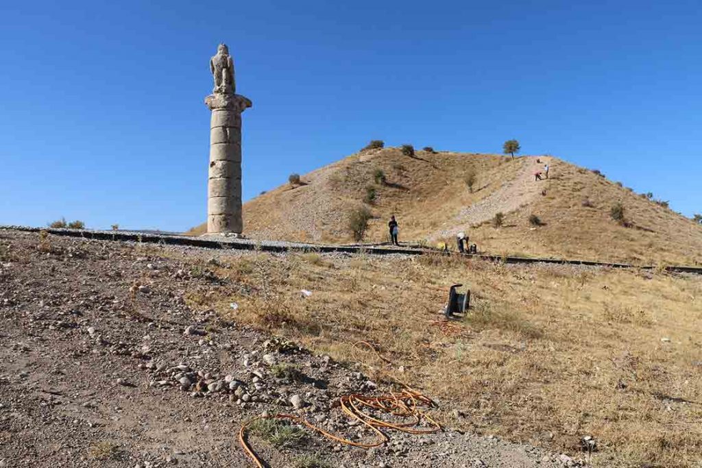 Adıyaman'daki Karakuş Tümülüsü'nde jeoradar çalışmalarının ikinci etabına başlandı 5 Adıyaman'daki Karakuş Tümülüsü'nde jeoradar çalışmalarının ikinci etabına başlandı
