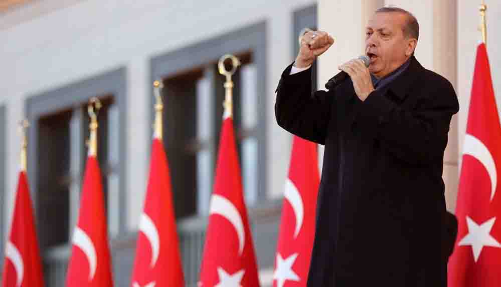 Erdoğan'ın ilk konuşmasını 3 paket sigara karşılığında yazdı Çok pişmanım, bugün olsa yazmazdım...