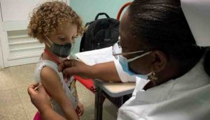 Küba’da Covid-19'a karşı 2 yaş üstü çocukların aşılanmasına başlandı
