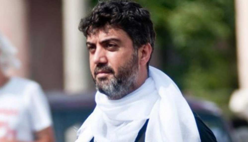 Kurtlar Vadisi'nin yapımcısı Şaşmaz, borçlardan davalık oldu 4 Kurtlar-Vadisi'nin-yapımcısı-Şaşmaz,-borçlardan-davalık-oldu