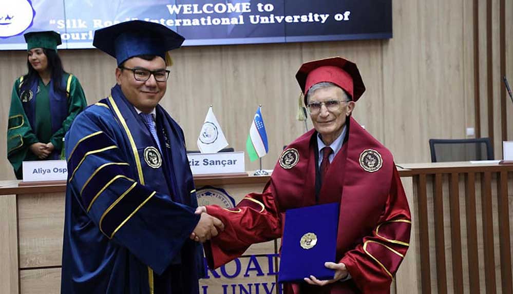 Nobel ödüllü bilim insanı Aziz Sancar'a Özbekistan'da fahri doktora unvanı verildi