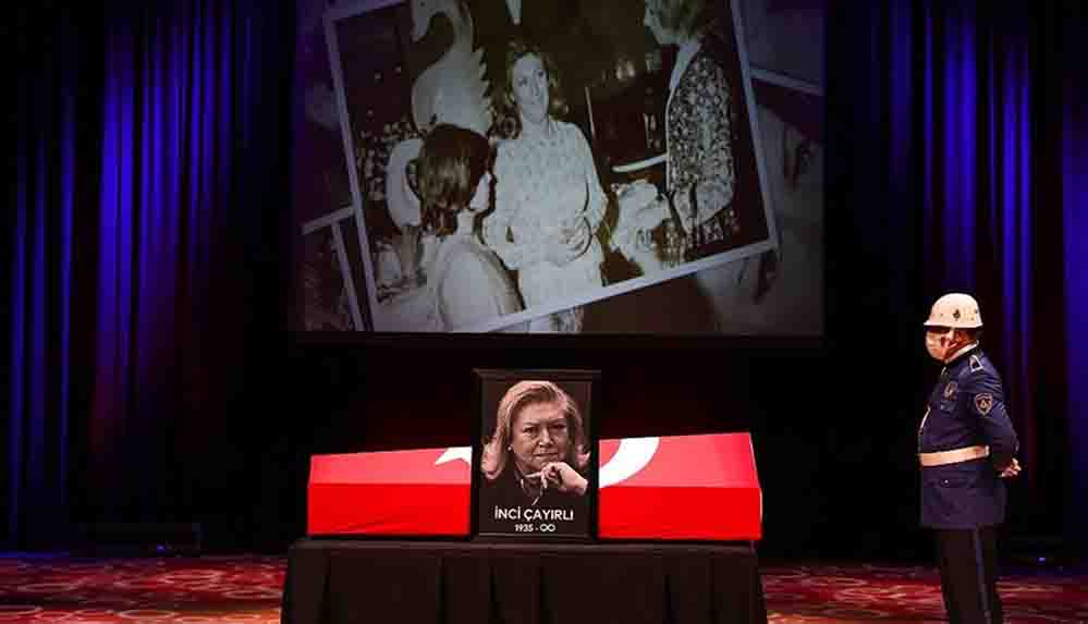 Sanatçı İnci Çayırlı son yolculuğuna uğurlandı